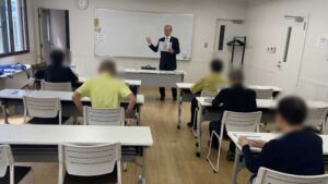 コミュニティふらっと方南にて終活講座「エンディングノートで終活を考える」を開催