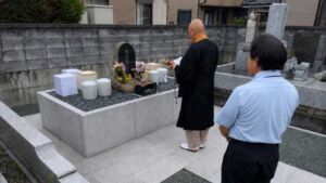 埼玉県所沢市の合祀墓にて合同供養を実施しました｜身寄りのない方など13柱をご納骨